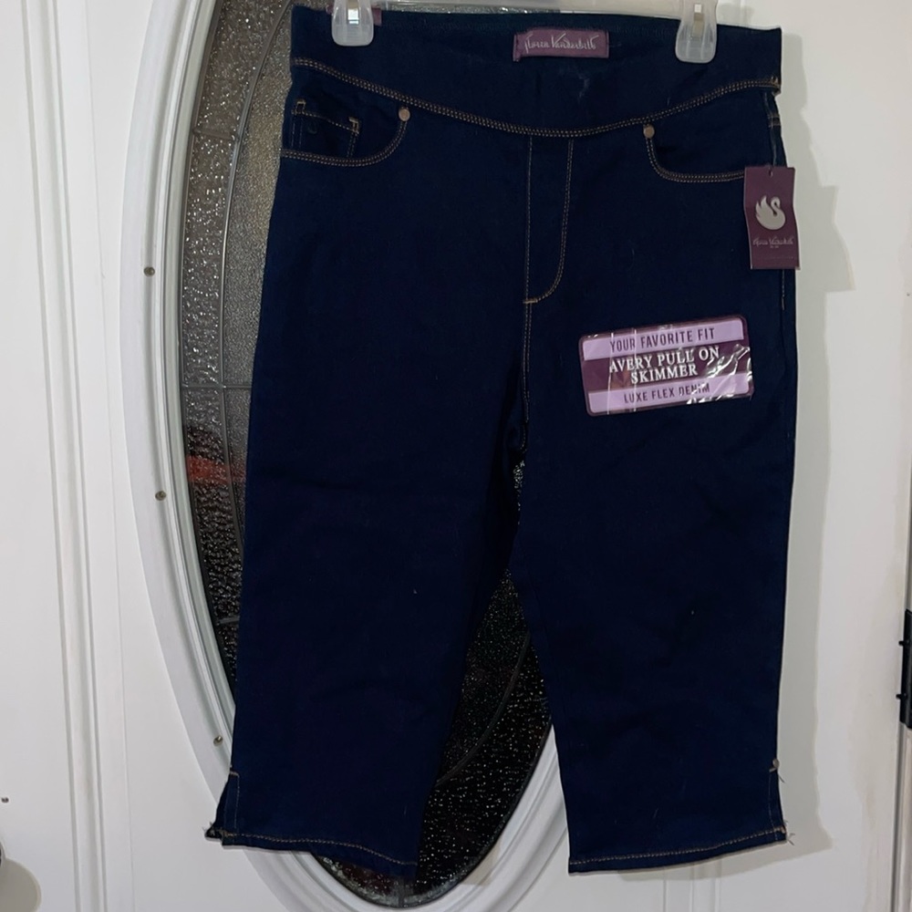 Women’s caprice, size 10